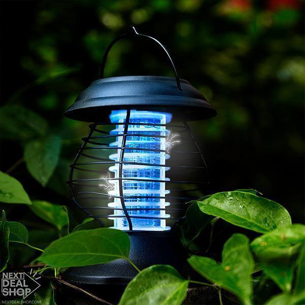 Lanterna Eliminadora de Mosquitos com painel solar